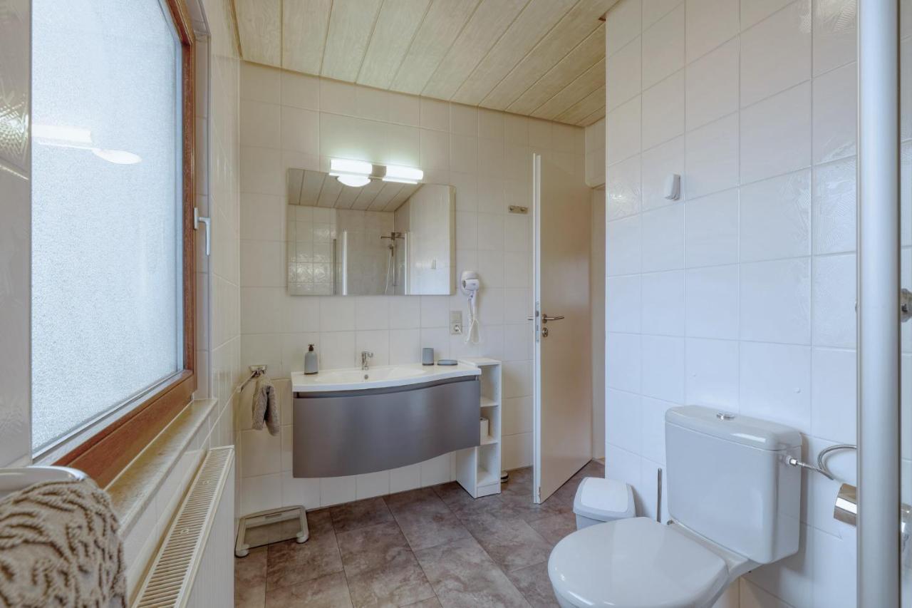 Seepark Kirchheim Ferienhaus Bei Anne Mit Sauna Экстерьер фото